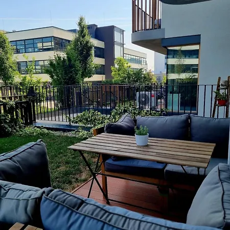 Апартаменти With Terrace And Free Parking
